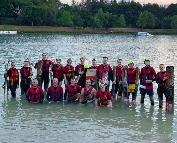 Wasserskispaß: Mit dem Team am Dankernsee