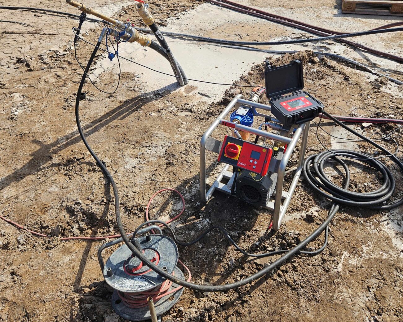 Dichtheitsprüfung von Erdwärmesonden mit dem smart memo